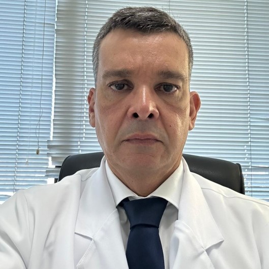 Retrato de Dr. Renato Ribeiro Gonçalves